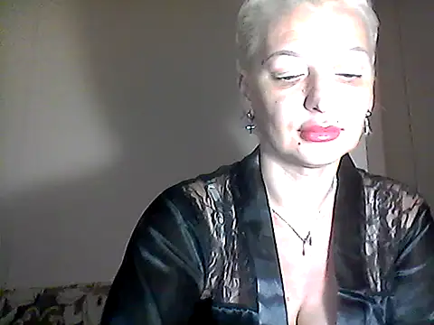 Snapshot of MaryJane441 chatting on 11/08/25, 07:56 MaryJane441 online show from 11/08/25, 07:56