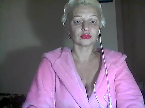 Snapshot of MaryJane441 chatting on 11/10/25, 08:19 MaryJane441 online show from 11/10/25, 08:19