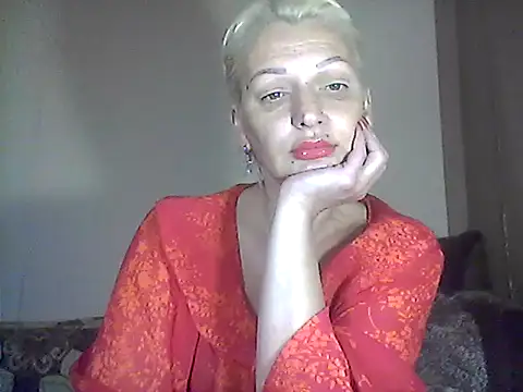 Snapshot of MaryJane441 chatting on 11/25/25, 09:31 MaryJane441 online show from 11/25/25, 09:31