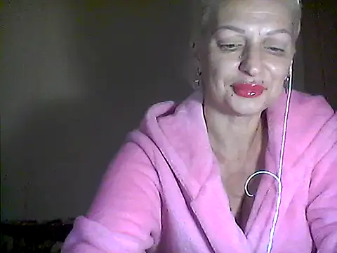 Snapshot of MaryJane441 chatting on 11/25/25, 09:37 MaryJane441 online show from 11/25/25, 09:37