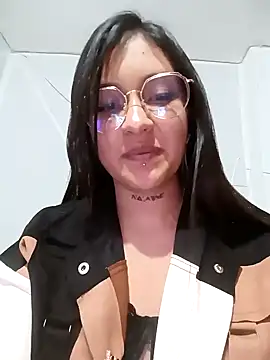 Snapshot of Nalaa_Sc chatting on 12/19/24, 04:56 Nalaa Sc online show from 12/19/24, 04:56