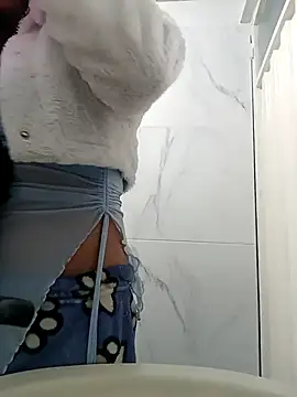 Snapshot of Nalaa_Sc chatting on 11/30/25, 02:37 Nalaa Sc online show from 11/30/25, 02:37