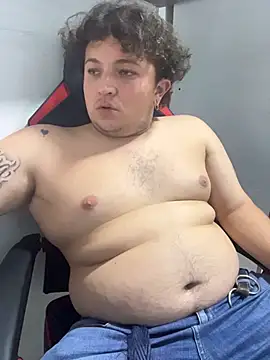 AndresChuboi online show from 11/12/25, 01:17