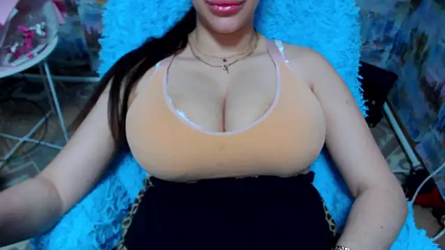 Snapshot of lovelyseu chatting on 11/28/25, 07:00 lovelyseu online show from 11/28/25, 07:00