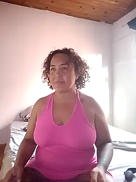 Snapshot of cougar_town chatting on 01/05/25, 09:25 cougar town online show from 01/05/25, 09:25