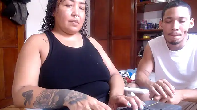 Snapshot of cougar_town chatting on 03/15/25, 07:38 cougar town online show from 03/15/25, 07:38