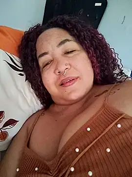 Snapshot of cougar_town chatting on 11/23/25, 04:18 cougar town online show from 11/23/25, 04:18