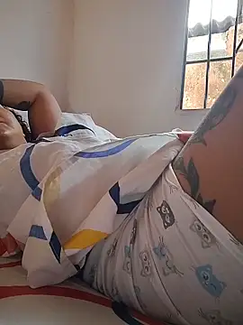 Snapshot of cougar_town chatting on 12/21/25, 01:29 cougar town online show from 12/21/25, 01:29