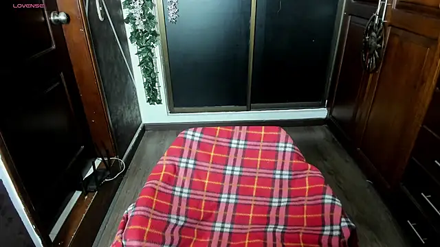 Snapshot of SexyNaf chatting on 11/19/25, 08:31 SexyNaf online show from 11/19/25, 08:31