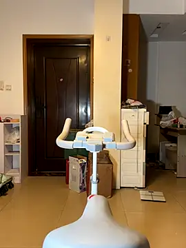 Snapshot of Tastemystrawberry chatting on 10/18/25, 03:35 Tastemystrawberry online show from 10/18/25, 03:35