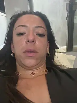 leelecarolinna online show from 05/03/26, 05:24