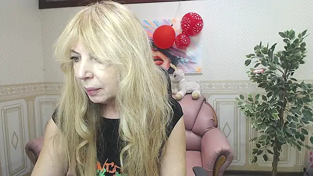 Anna Diax online show from 02/19/25, 12:33