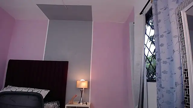 LiahGrey7 online show from 12/28/24, 12:35