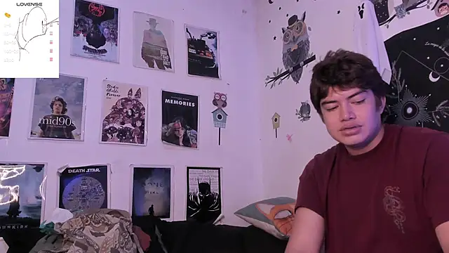 Snapshot of hothoneychile chatting on 02/16/25, 12:08 hothoneychile online show from 02/16/25, 12:08