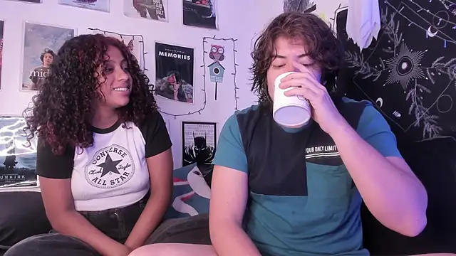 Snapshot of hothoneychile chatting on 09/09/25, 02:05 hothoneychile online show from 09/09/25, 02:05