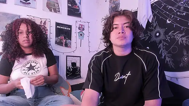 Snapshot of hothoneychile chatting on 09/24/25, 02:20 hothoneychile online show from 09/24/25, 02:20