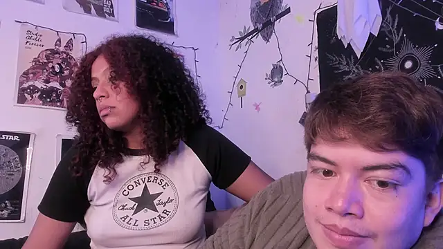 Snapshot of hothoneychile chatting on 10/13/25, 04:01 hothoneychile online show from 10/13/25, 04:01