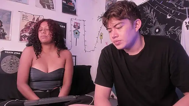 Snapshot of hothoneychile chatting on 10/23/25, 02:38 hothoneychile online show from 10/23/25, 02:38