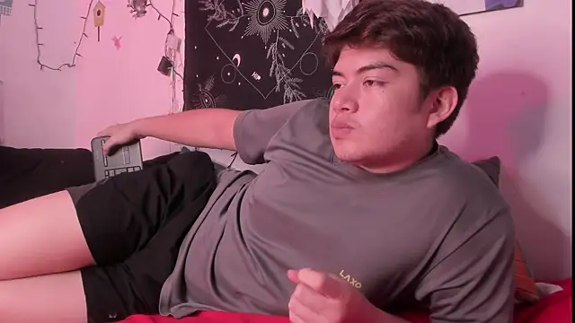 Snapshot of hothoneychile chatting on 11/03/25, 03:19 hothoneychile online show from 11/03/25, 03:19