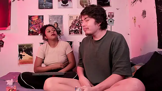 Snapshot of hothoneychile chatting on 02/12/26, 03:45 hothoneychile online show from 02/12/26, 03:45