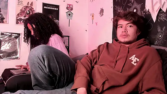 Snapshot of hothoneychile chatting on 02/16/26, 02:29 hothoneychile online show from 02/16/26, 02:29