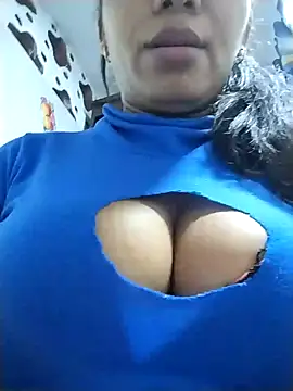 Snapshot of cindy_damm chatting on 12/23/24, 12:57 cindy damm online show from 12/23/24, 12:57