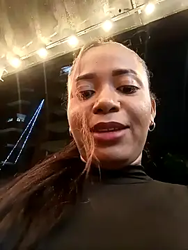Snapshot of cindy_damm chatting on 12/28/24, 03:37 cindy damm online show from 12/28/24, 03:37