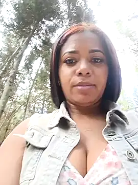 Snapshot of cindy_damm chatting on 01/17/25, 06:44 cindy damm online show from 01/17/25, 06:44
