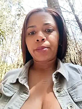 Snapshot of cindy_damm chatting on 01/23/25, 07:07 cindy damm online show from 01/23/25, 07:07