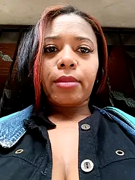 Snapshot of cindy_damm chatting on 03/13/25, 09:37 cindy damm online show from 03/13/25, 09:37
