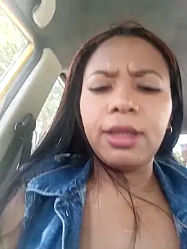 Snapshot of cindy_damm chatting on 03/19/25, 04:45 cindy damm online show from 03/19/25, 04:45