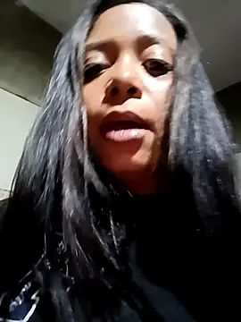 Snapshot of cindy_damm chatting on 09/28/25, 03:12 cindy damm online show from 09/28/25, 03:12
