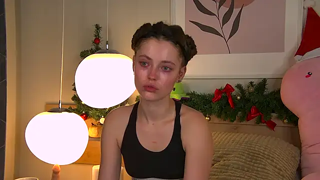 AshleyDouglas online show from 12/30/24, 05:04