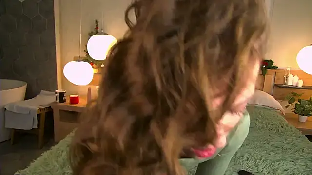 AshleyDouglas online show from 01/05/25, 07:49