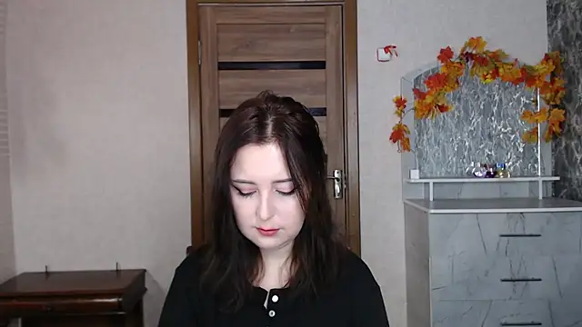 Kristy-Max online show from 10/16/25, 06:14