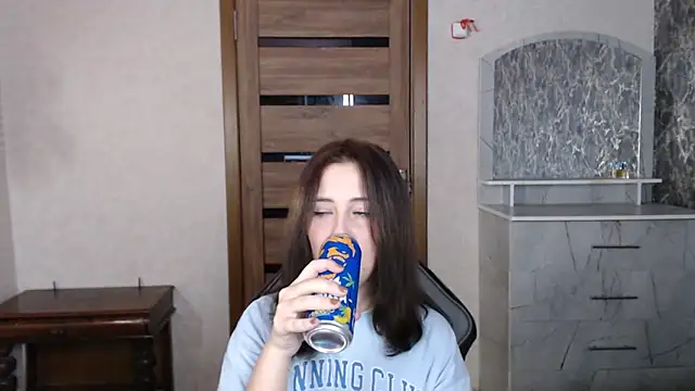 Kristy-Max online show from 10/18/25, 08:20