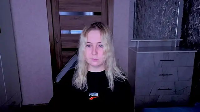 Kristy-Max online show from 06/18/26, 07:07