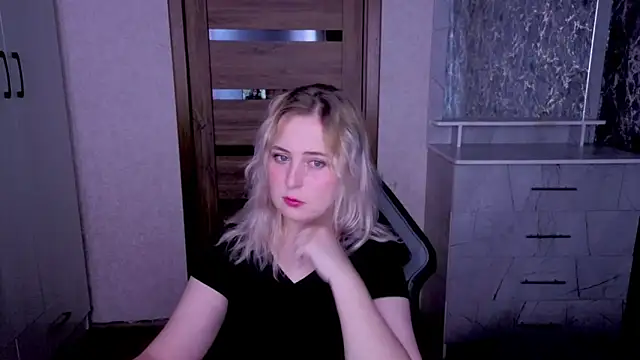 Kristy-Max online show from 06/22/26, 08:50