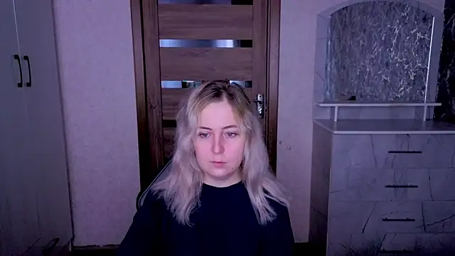 Kristy-Max online show from 06/23/26, 07:56