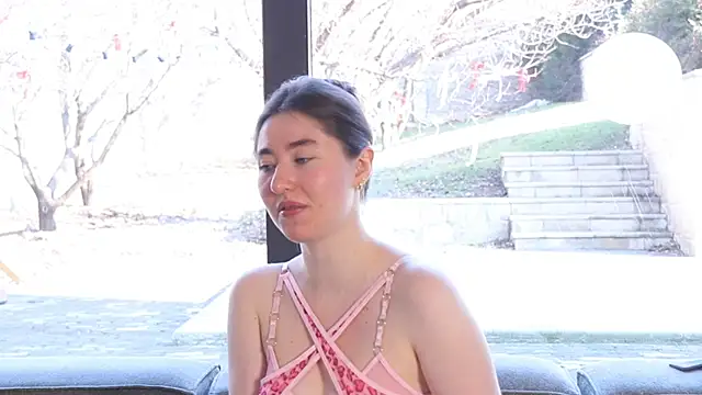 Snapshot of GentleSparkMay chatting on 12/21/24, 09:44 GentleSparkMay online show from 12/21/24, 09:44