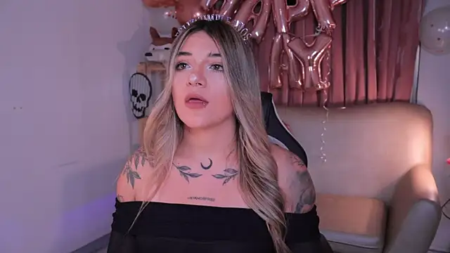 ashleyvalirya online show from 10/24/25, 04:20