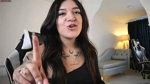 ashleyvalirya online show from 03/27/26, 07:35