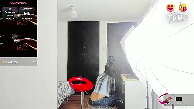 Snapshot of tatiana_valencia chatting on 01/13/25, 02:00 tatiana valencia online show from 01/13/25, 02:00