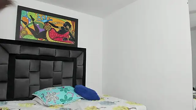 Snapshot of tatiana_valencia chatting on 01/23/25, 04:26 tatiana valencia online show from 01/23/25, 04:26