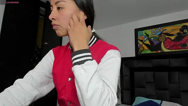 Snapshot of tatiana_valencia chatting on 02/09/25, 01:03 tatiana valencia online show from 02/09/25, 01:03