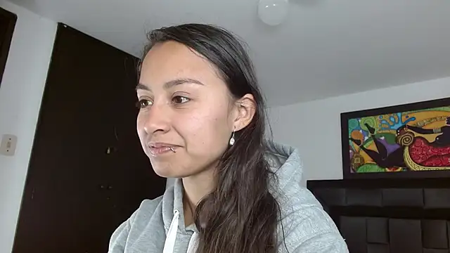 Snapshot of tatiana_valencia chatting on 02/17/25, 12:59 tatiana valencia online show from 02/17/25, 12:59