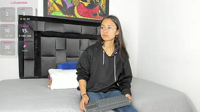 Snapshot of tatiana_valencia chatting on 03/09/25, 12:09 tatiana valencia online show from 03/09/25, 12:09