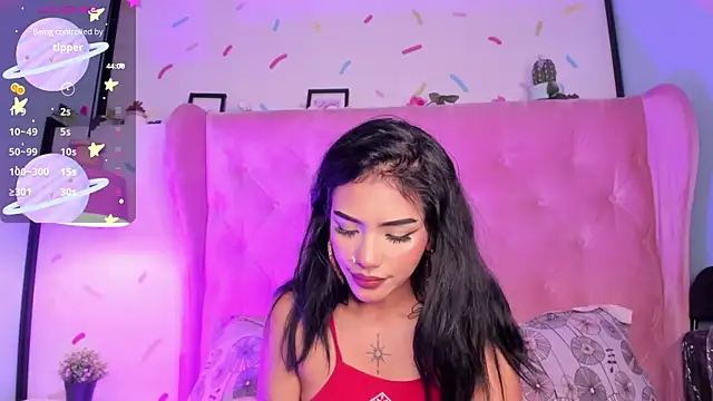 Snapshot of Giovanna_oliveira chatting on 12/04/24, 11:52 Giovanna oliveira online show from 12/04/24, 11:52