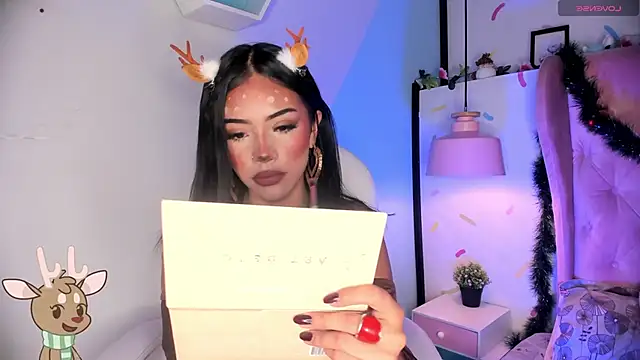 Snapshot of Giovanna_oliveira chatting on 12/30/24, 04:53 Giovanna oliveira online show from 12/30/24, 04:53