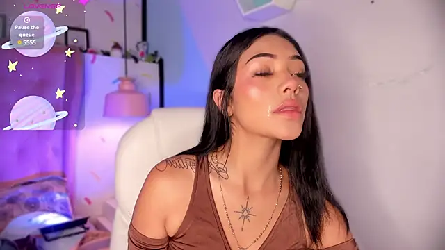 Snapshot of Giovanna_oliveira chatting on 01/07/25, 05:33 Giovanna oliveira online show from 01/07/25, 05:33